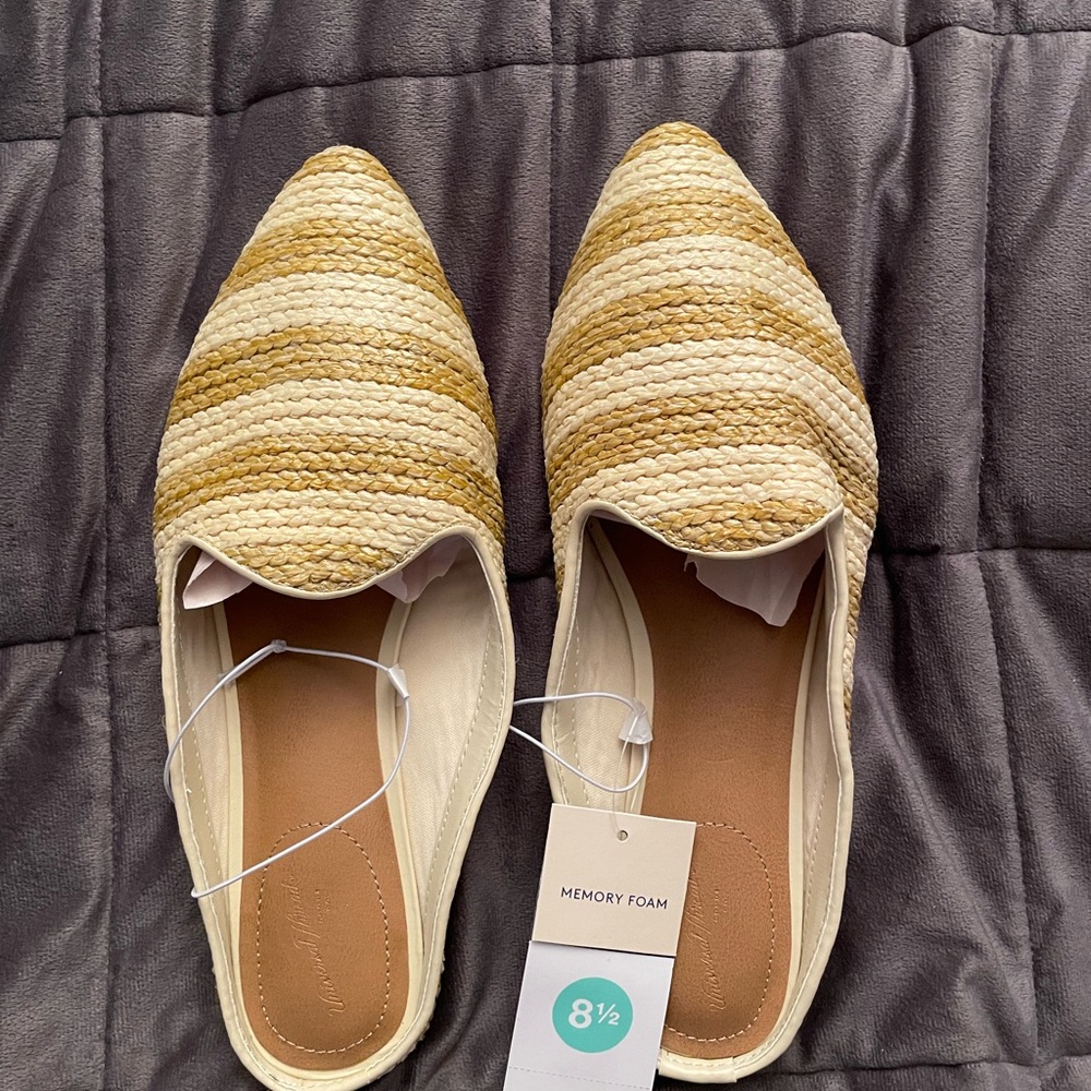 Women's Violet Mules - Universal Thread, Beige